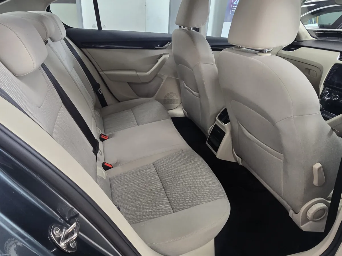 Skoda Octavia 2018. 1.6TDI STYLE. DSG - Image 5