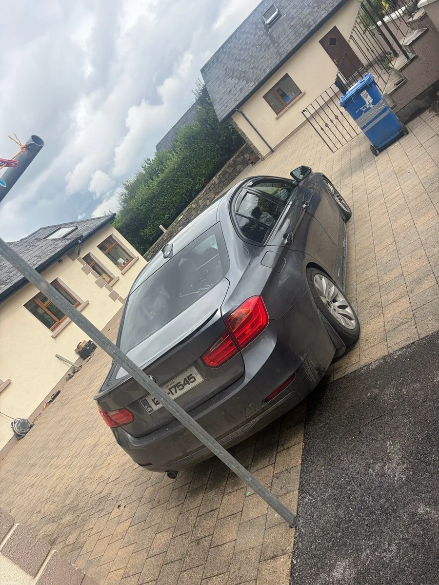 BMW F30 Airbags Gone - Image 3