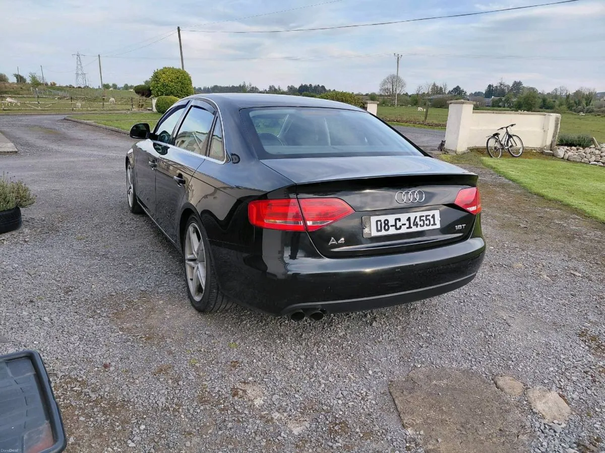 Audi A4 **low mileage** - Image 5