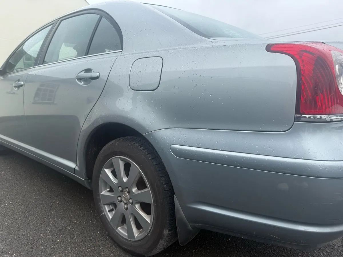 Toyota Avensis - Image 5