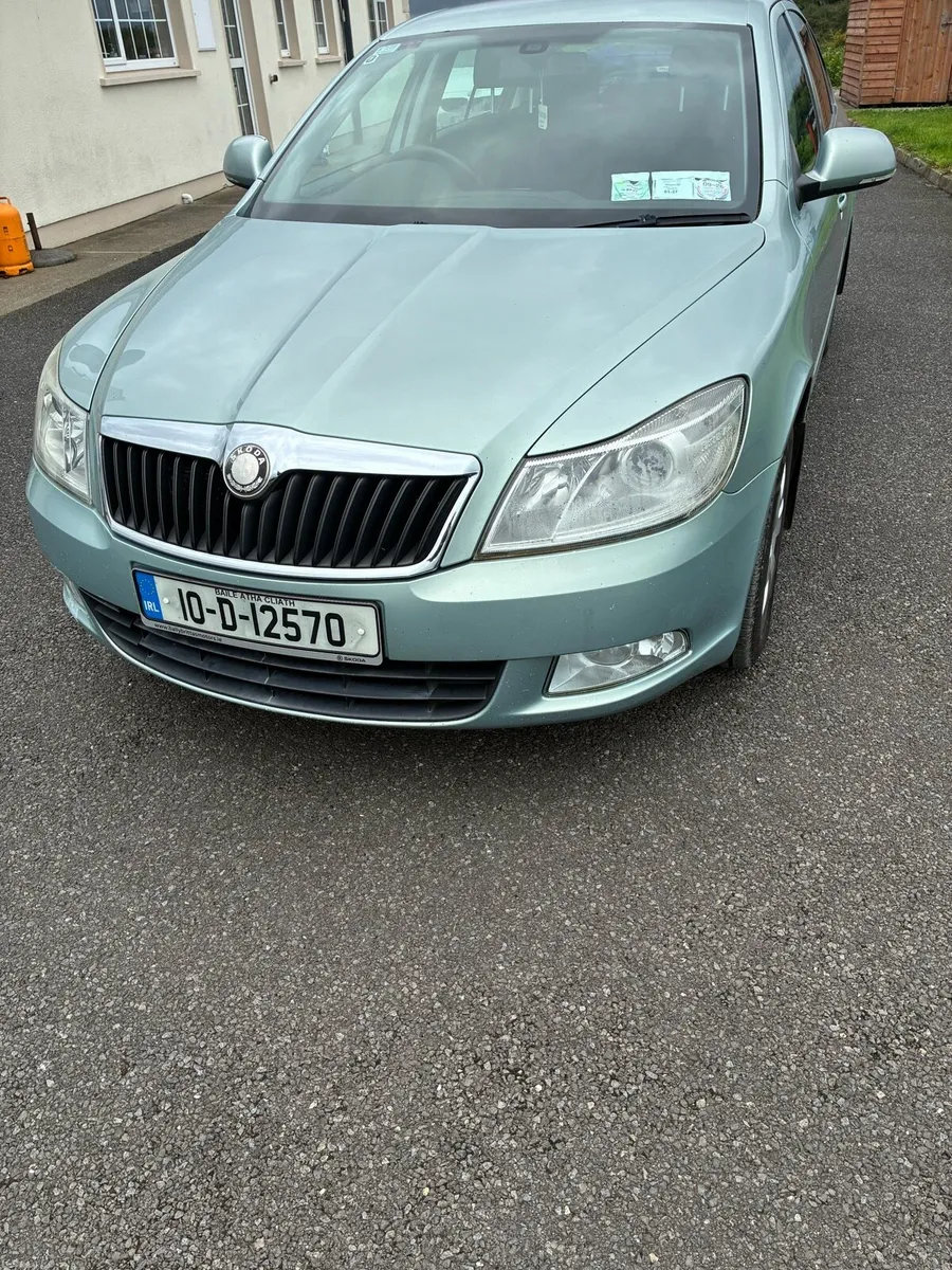 2010 Skoda - Image 2
