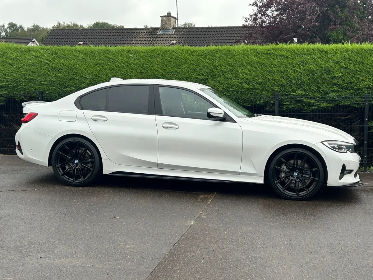 20 Bmw 330e Se pro  1Owner from new - Image 5
