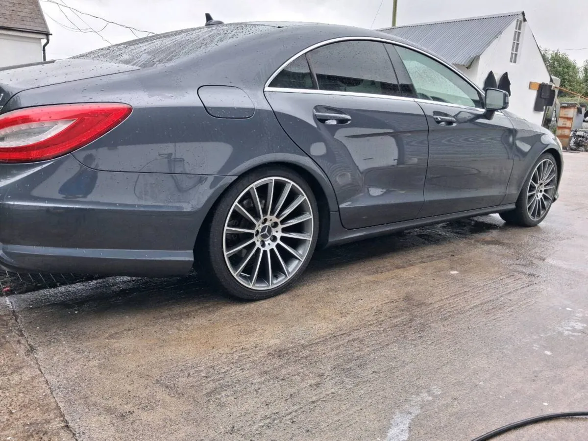 Mercedes Benz Cls 250 Amg sport - Image 2