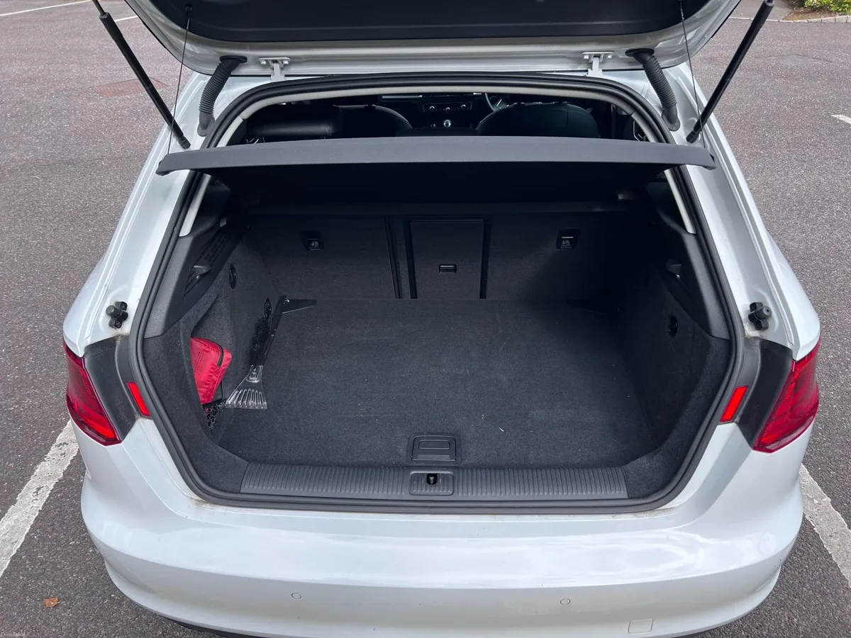 Audi A3 Automatic Leather/Heated/Electric Seats - Image 6