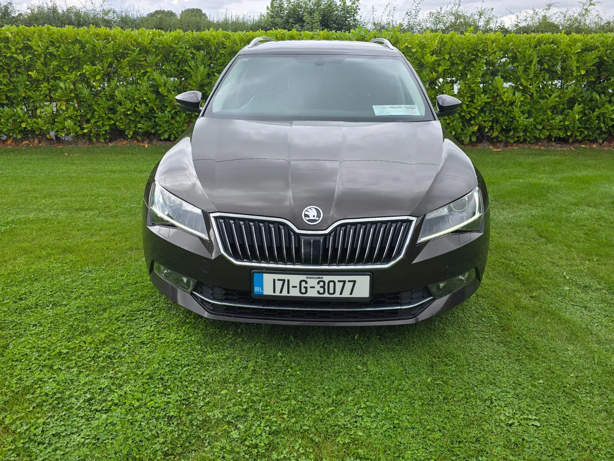 171 Skoda Superb 1.6 Diesel Leather seats - Image 2