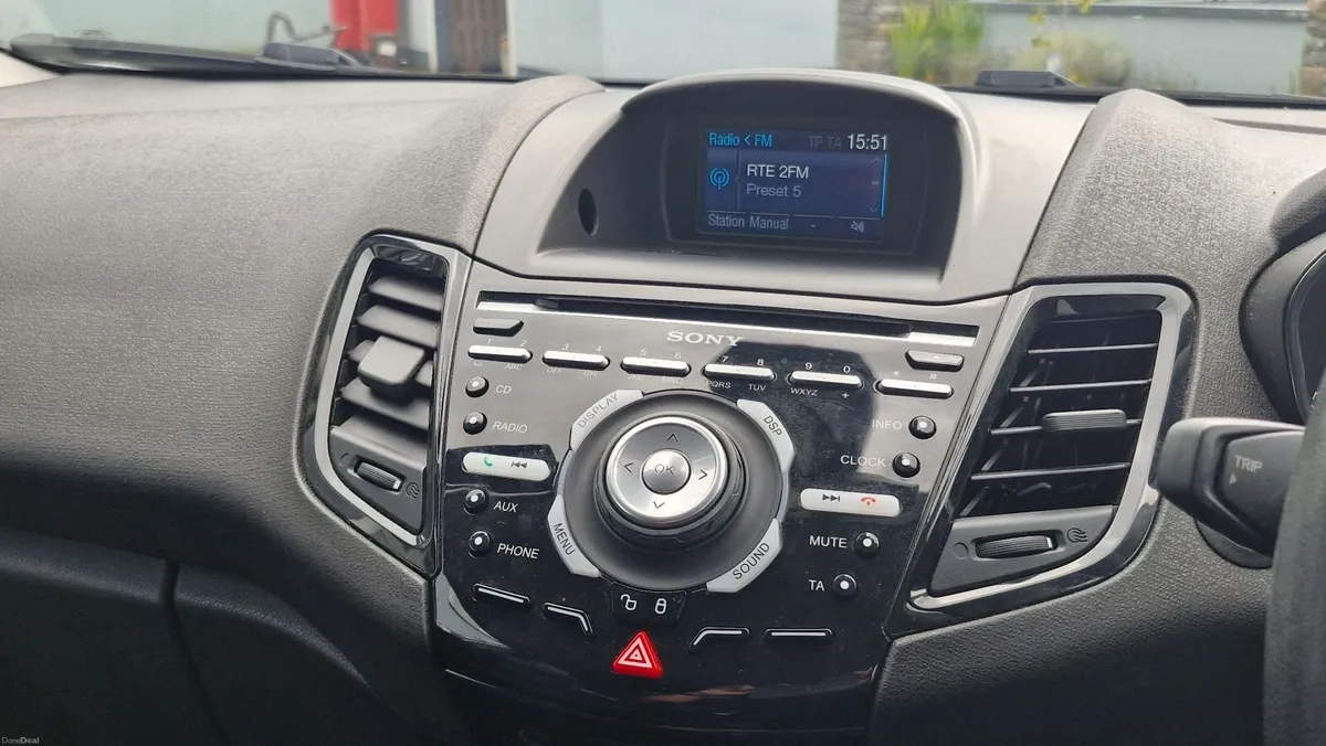 Ford Fiesta 2014 - Image 6