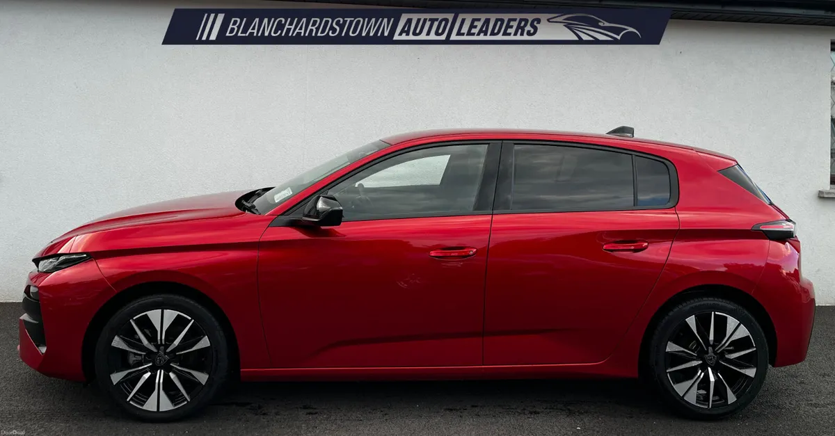 PEUGEOT 308 1.2 HYBRID ALLURE 145BHP - Image 2