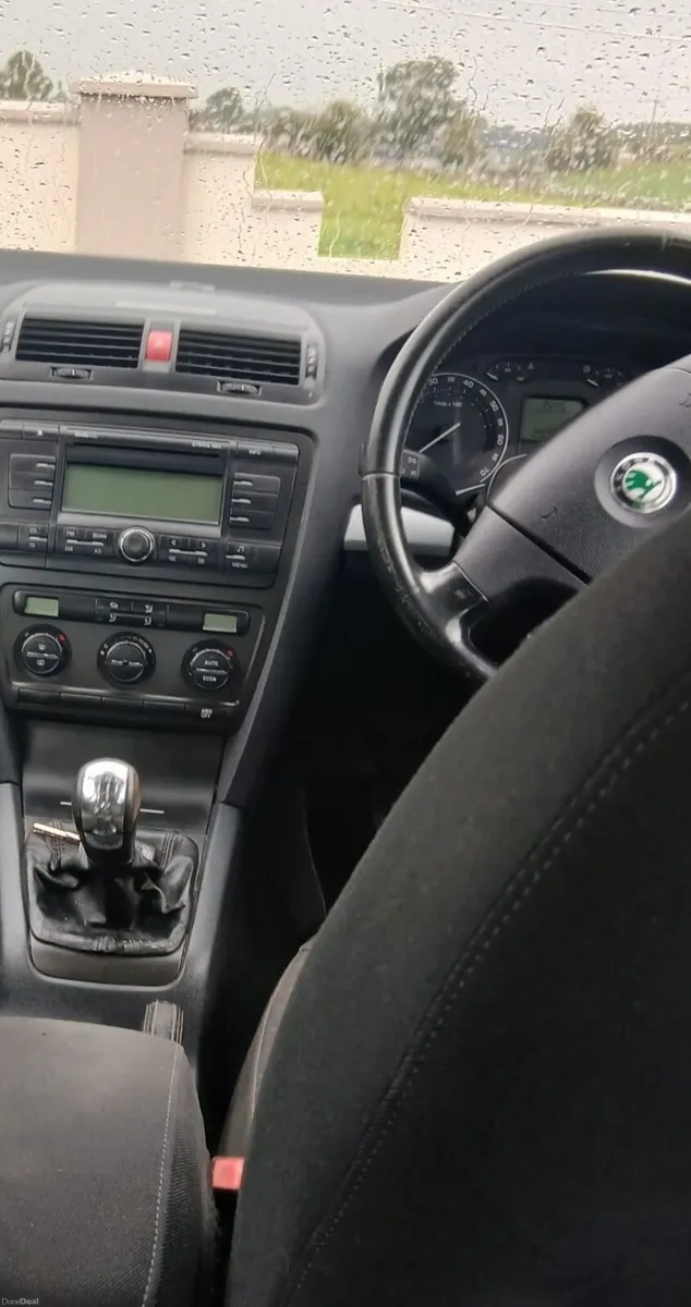 Skoda Octavia 2008 - Image 2
