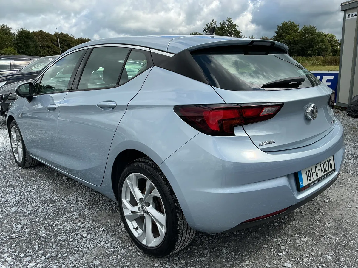 2019 VAUXHALL ASTRA SRI PETROL TAXED NCT SPOTLESS - Image 5