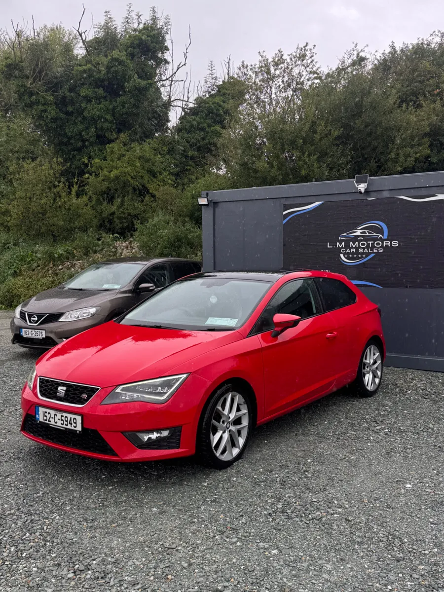 ✨SEAT Leon FR 2015 184BHP Panoramic Sunroof✨ - Image 4