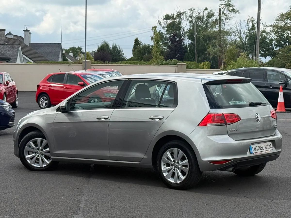 LOW MILEAGE**132 VW GOLF COMFORTLINE 1.2 AUTO - Image 3