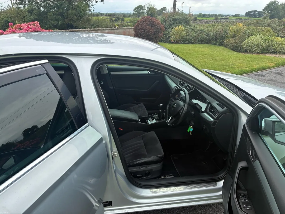 Skoda Superb - Image 6