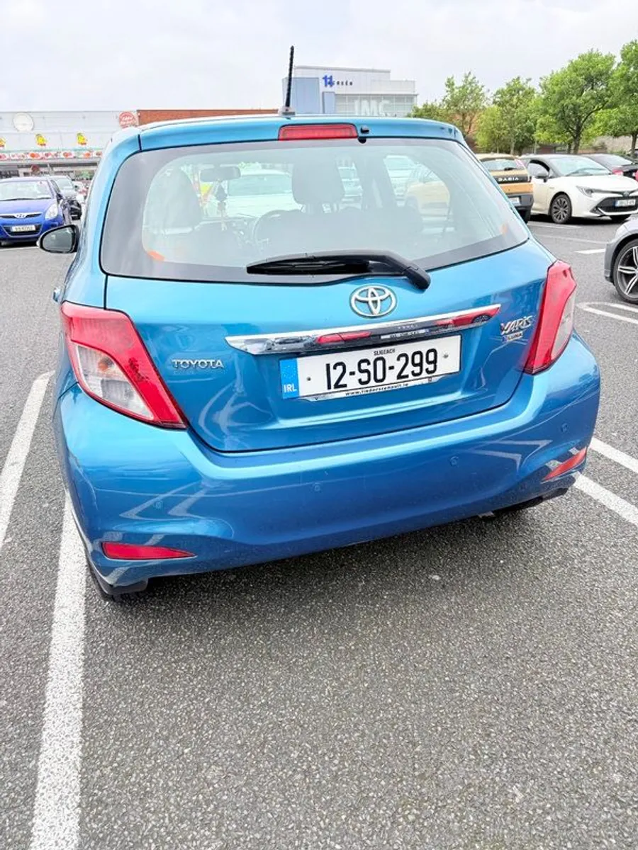 2012 Toyota Yaris - Image 4