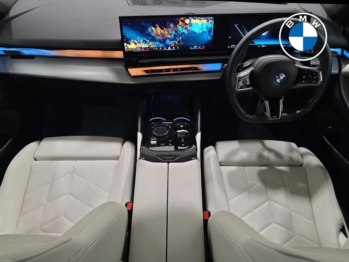 BMW 5-Series 550e xDrive M Sport Pro Saloon - Image 4