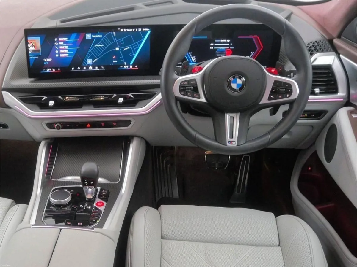 BMW XM 50e - Image 5