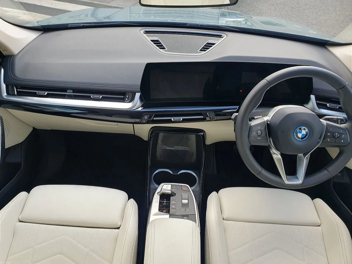 BMW X1 xDrive25e xLine - Image 4