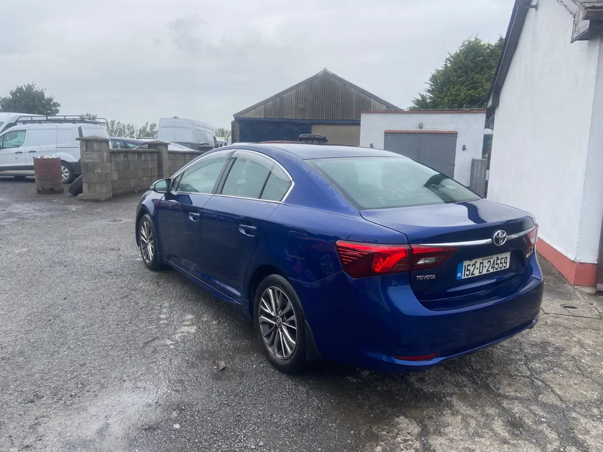 Toyota Avensis 2015 petrol - Image 3