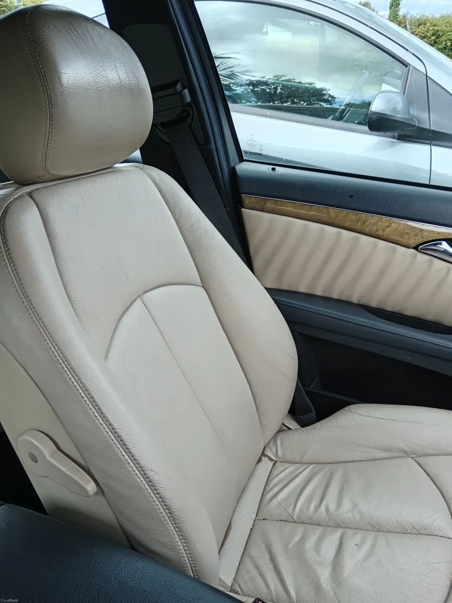 Mercedes-Benz E-Class 2008 - Image 4