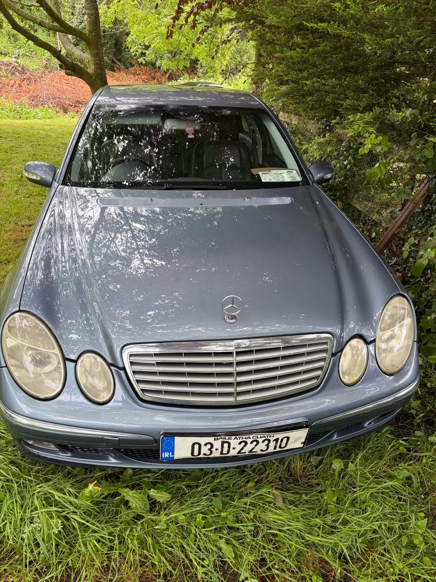 Mercedes-Benz E-Class 2003 - Image 1