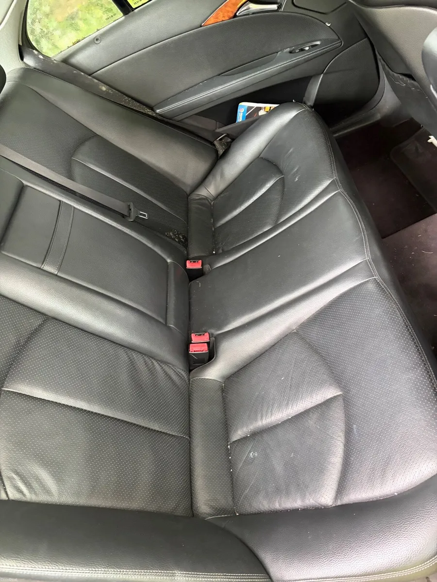 Mercedes-Benz E-Class 2003 - Image 6