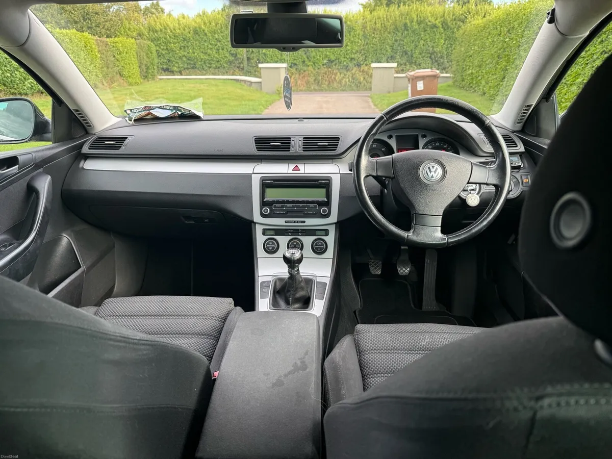 Volkswagen Passat sport 2.0L tdi - Image 3