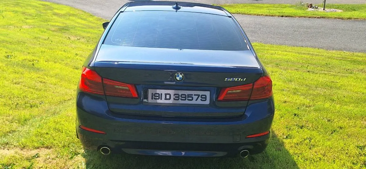 Car - Image 4