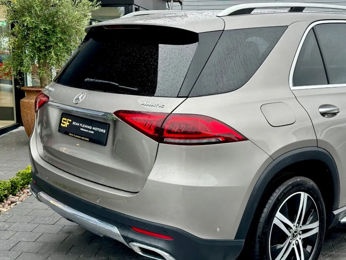 Mercedes-Benz GLE 300 D 4MATIC 5 5DR A AUTO - Image 4