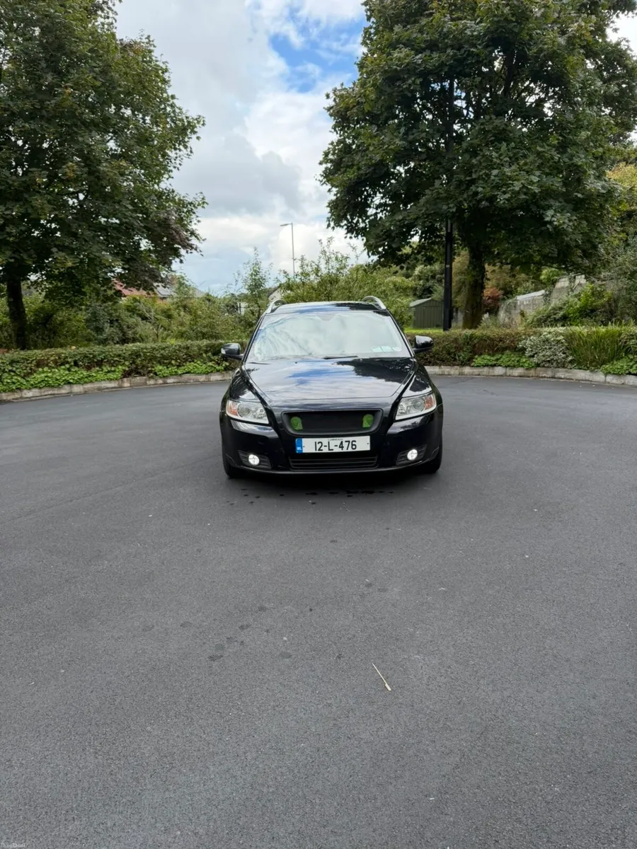 Volvo v50 NCT 03-27 - Image 1