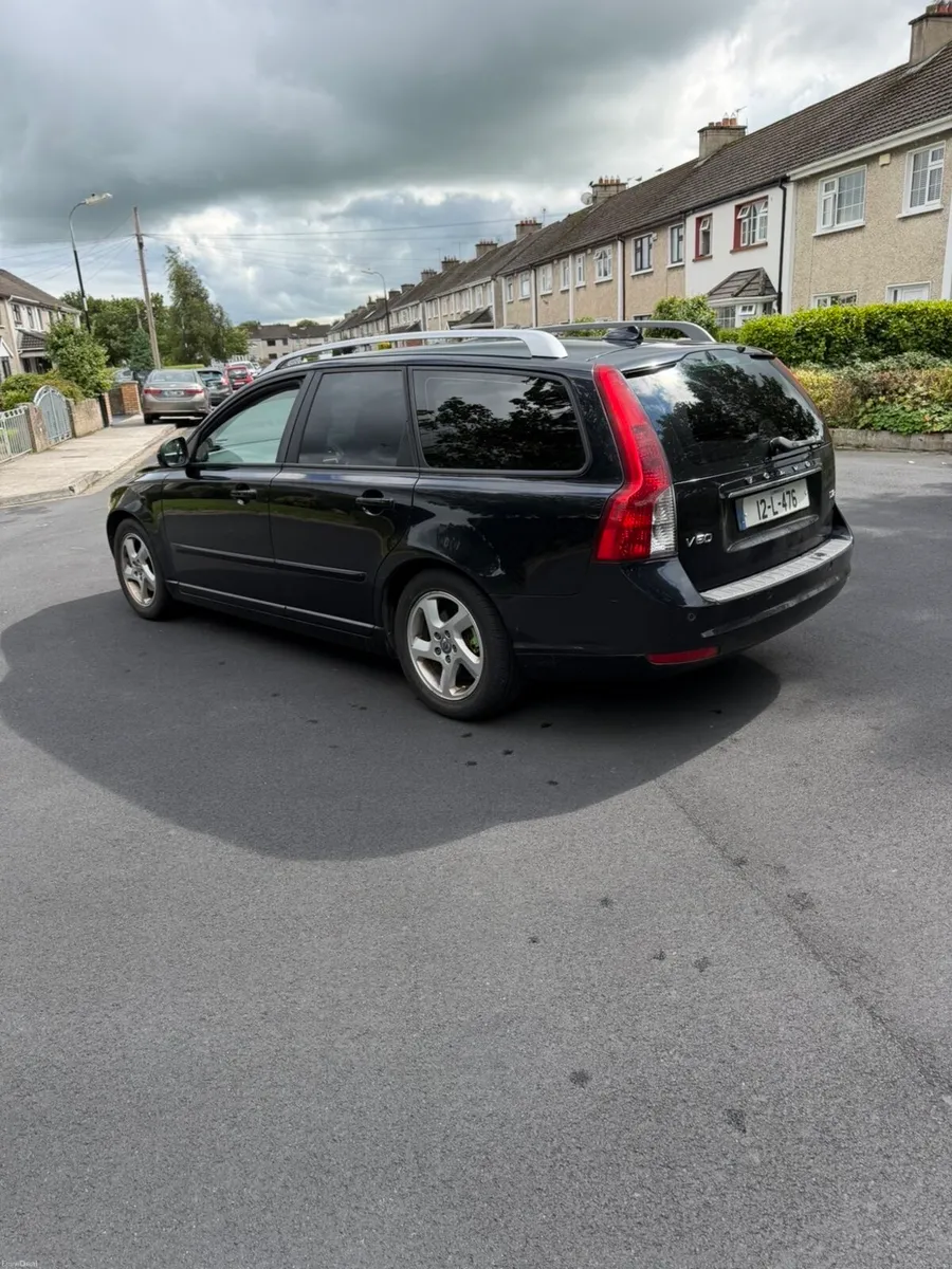 Volvo v50 NCT 03-27 - Image 5