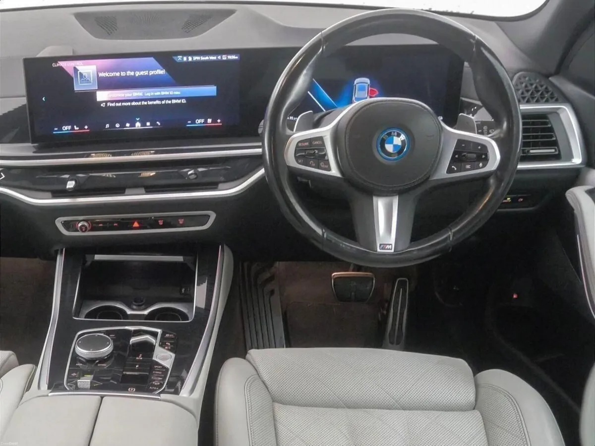 BMW X5 xDrive50e M Sport - Image 5