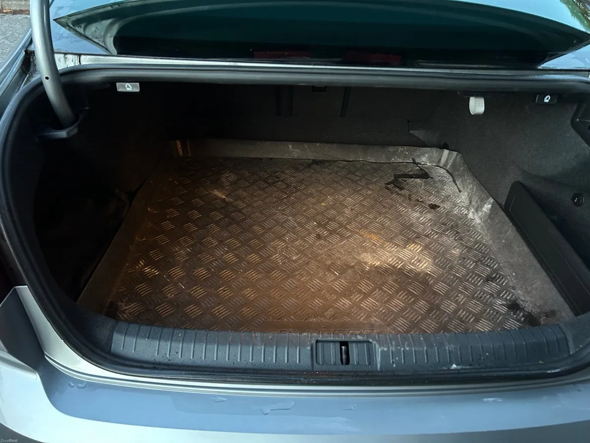 Volkswagen Passat 2018 Highline 2.0TDI D6F 150 - Image 4