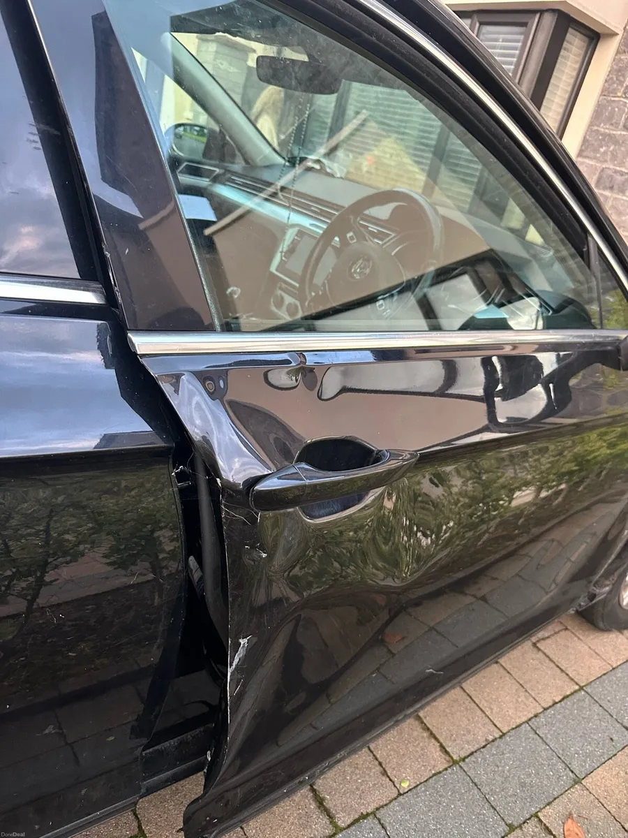 2018 Volkswagen Passat - Image 6