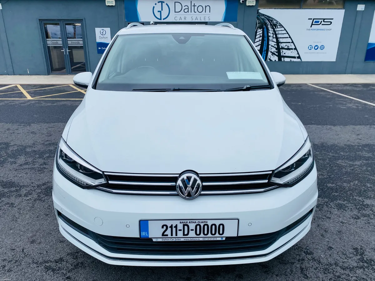 VOLKSWAGEN TOURAN HIGHLINE DSG 7 SEATER 2021 - Image 2