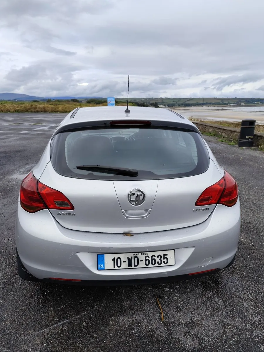 Vauxhall Astra 2010 - Image 6