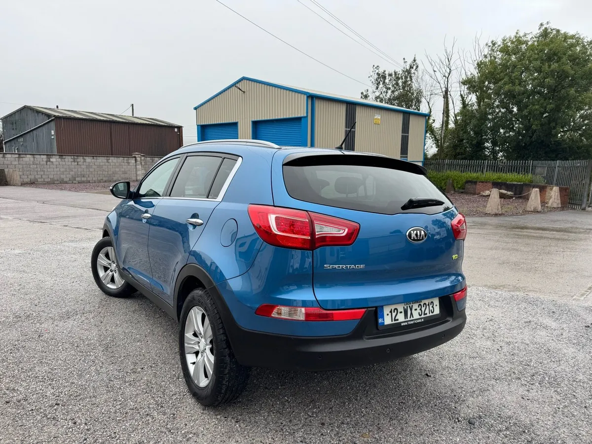 12 Kia Sportage - Image 6