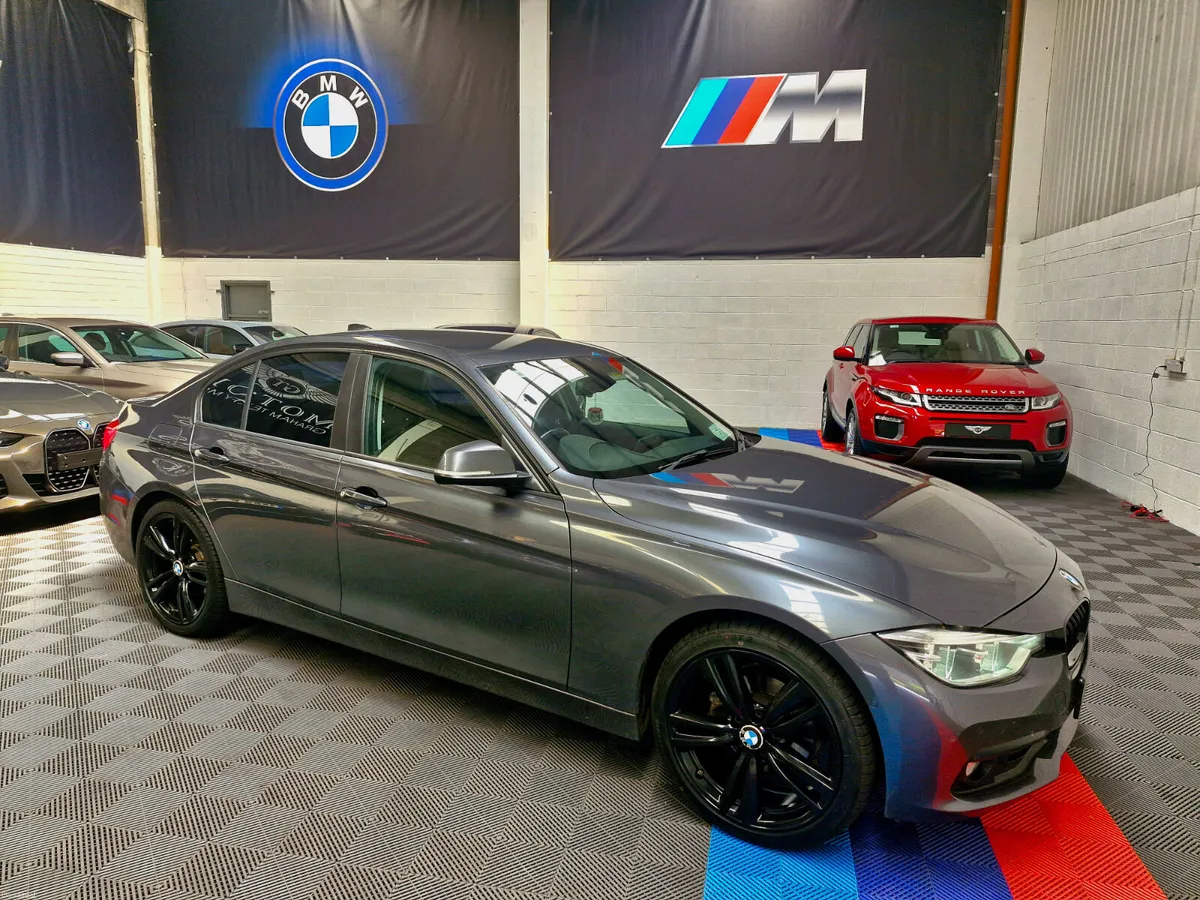 3 SERIES 2.0D AUTOMATIC - Image 2