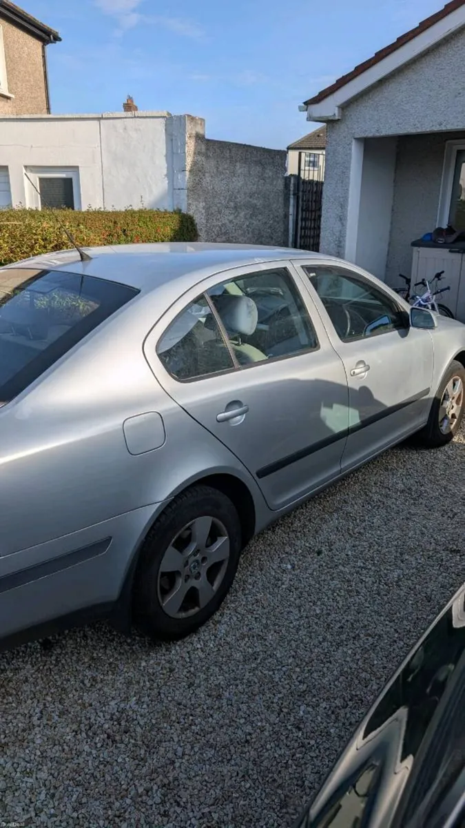 Car - Image 5