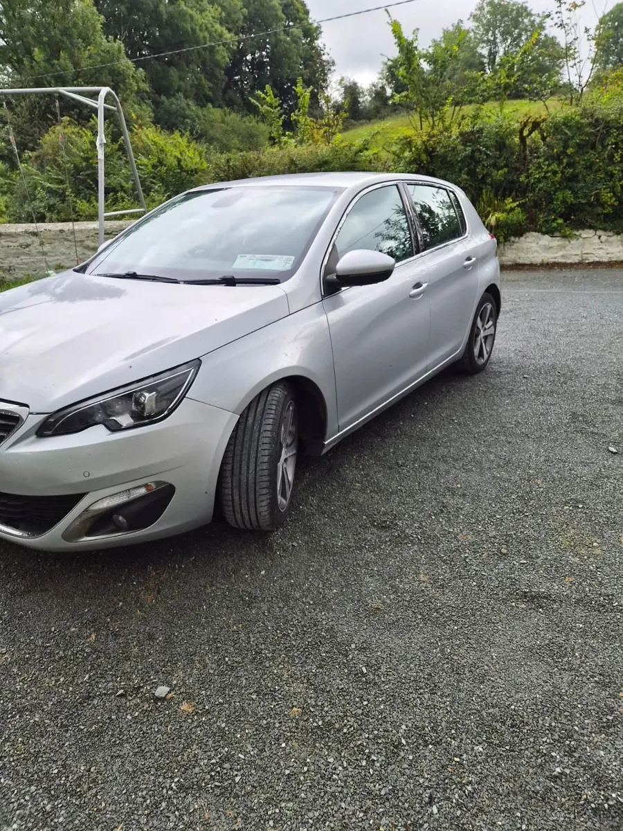 Peugeot 308 2015 - Image 4