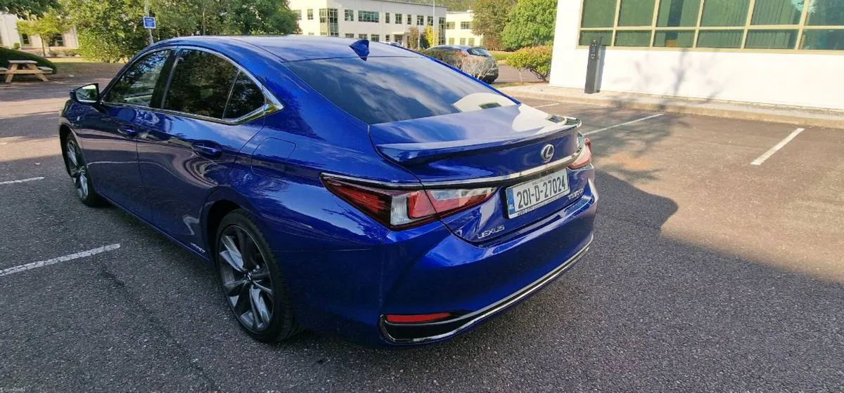 Lexus ES300H F-Sport Car Play STD - Image 4
