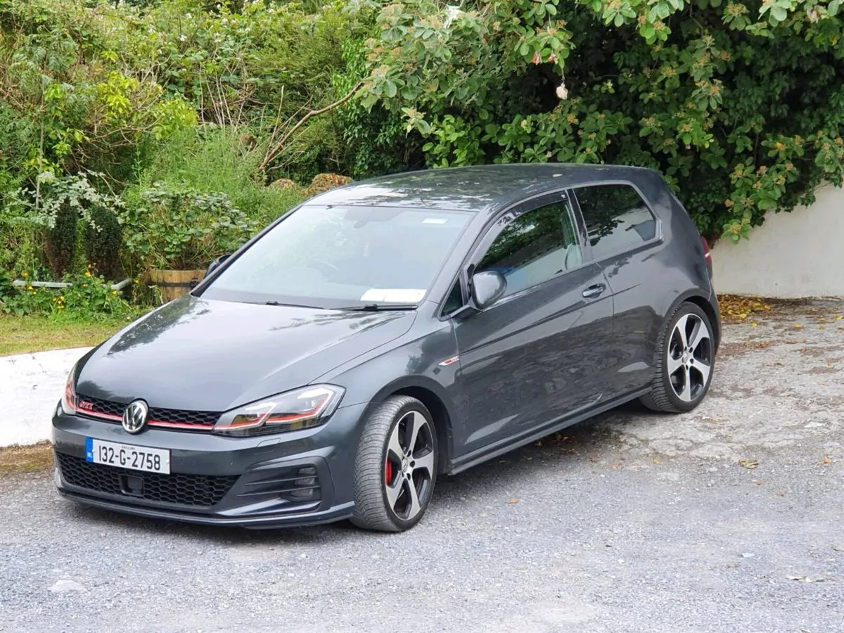 Selling my cherished 2013 Mk7 VW Golf GTI 2-door. - Image 3