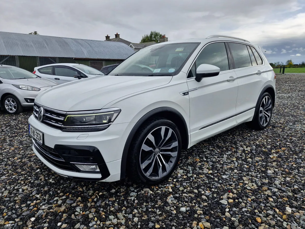 17 Volkswagen Tiguan R Line 2.0 TDi Auto - Image 4