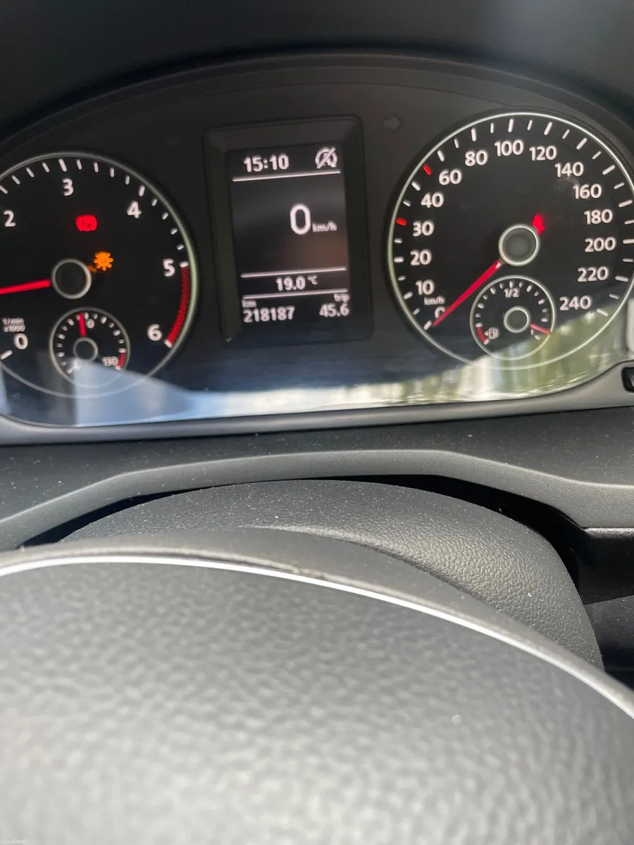 Volkswagen Golf 2014 - Image 2