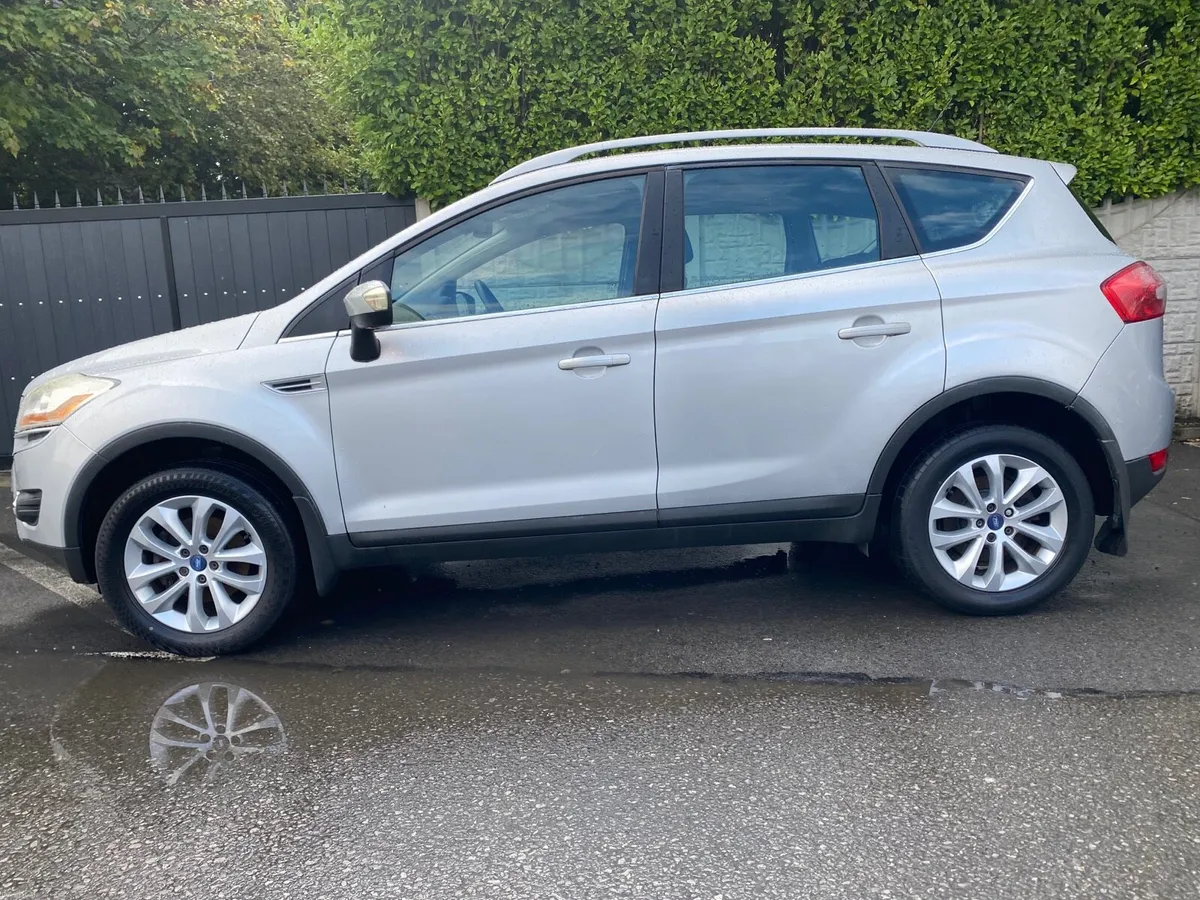 FORD KUGA AS NEW LOW MOW KMS NEW NCT 😎 - Image 6