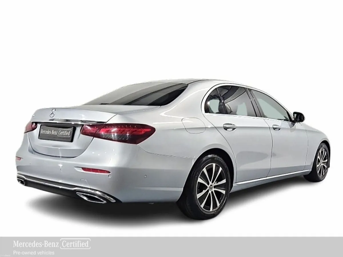 Mercedes-Benz E-Class E220D Exclusive Line - Image 4