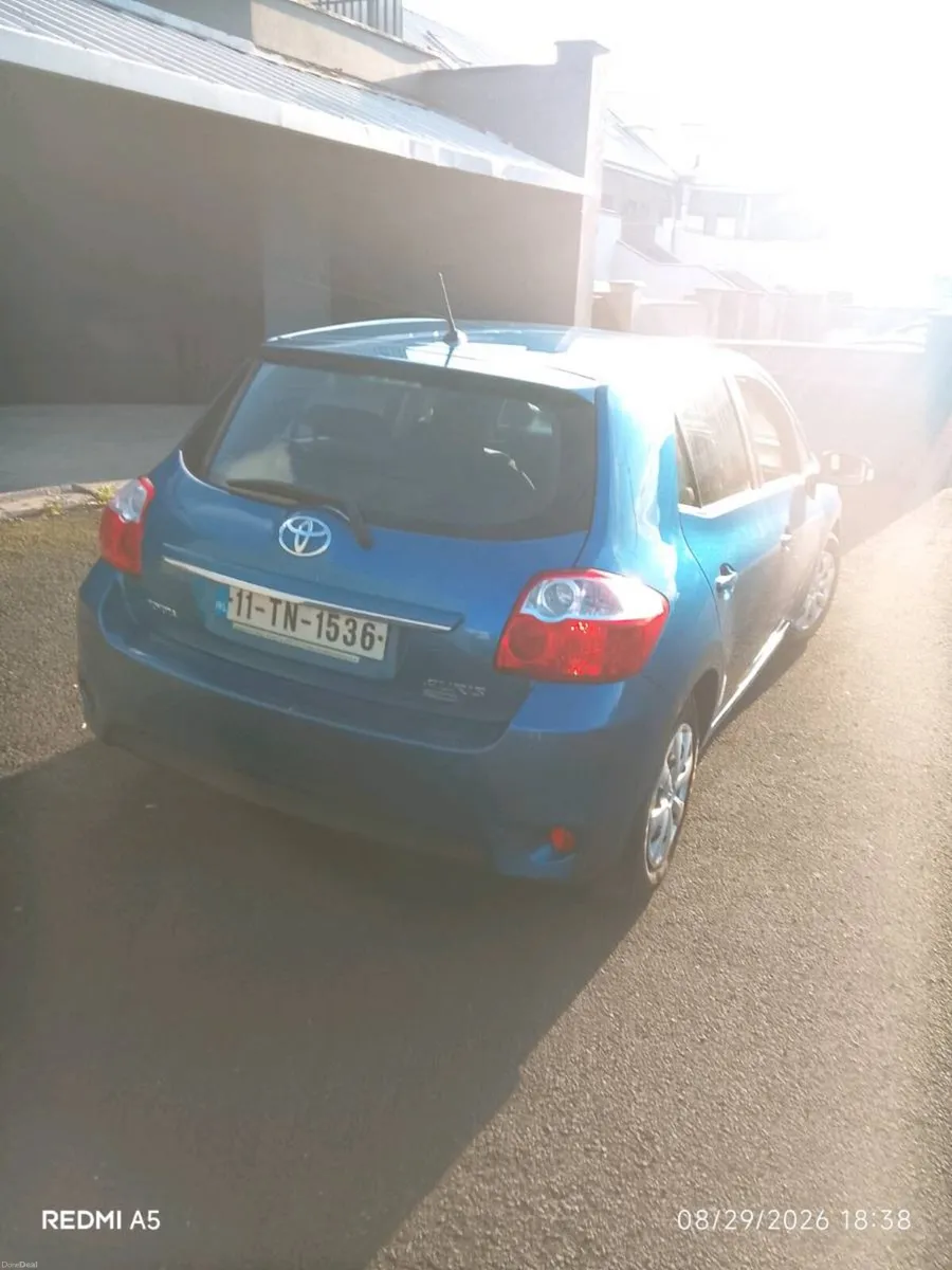 *2011 Toyota auris* - Image 3