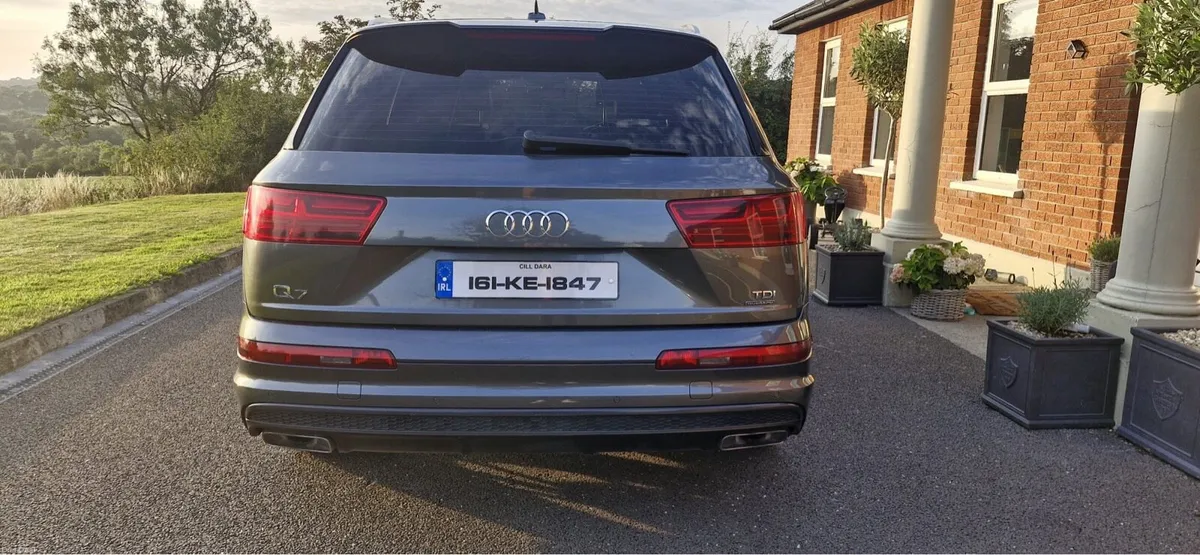 Audi Q7 - Image 3