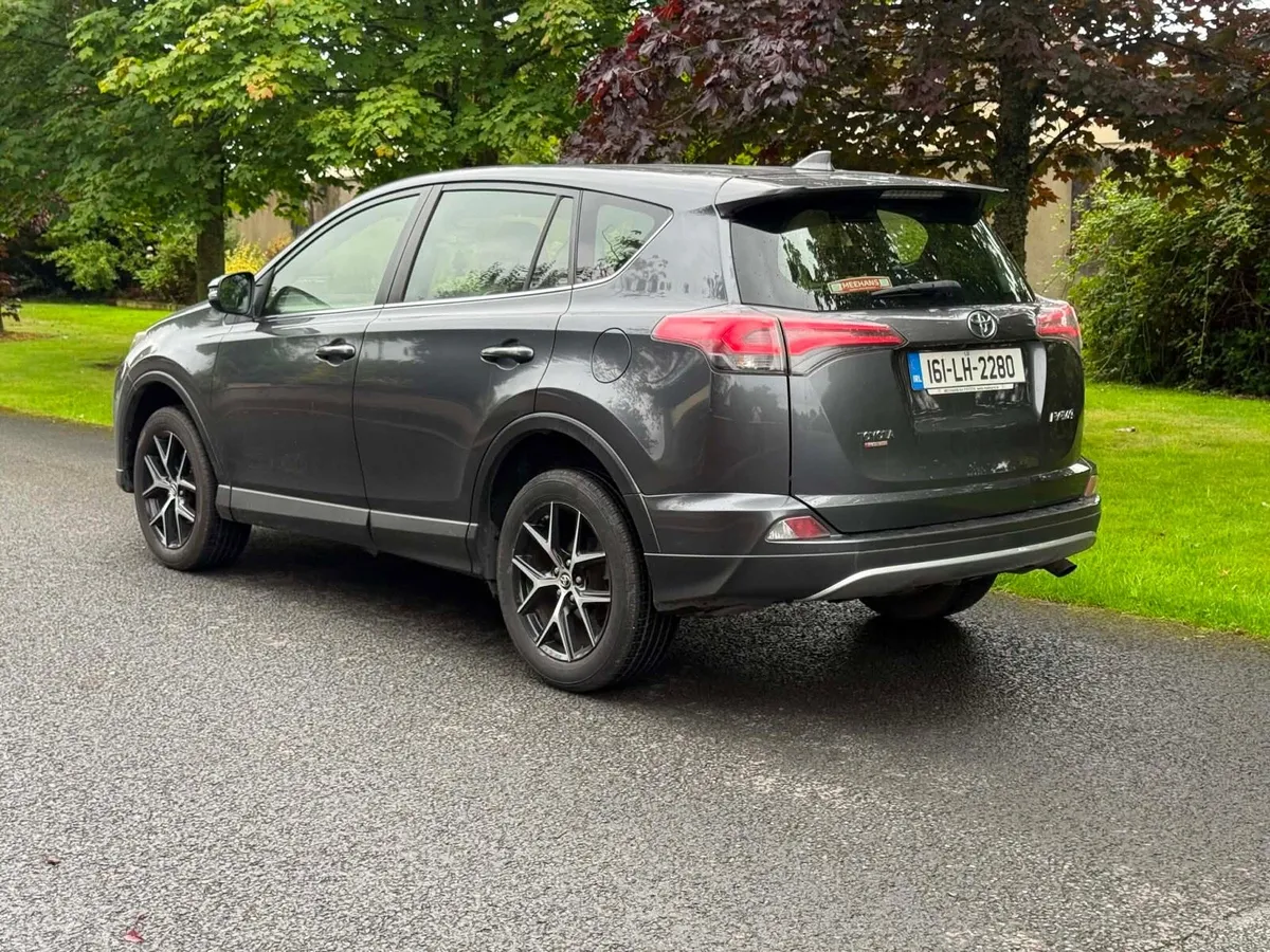 2016 Toyota rav4 nct 07/27 - Image 3