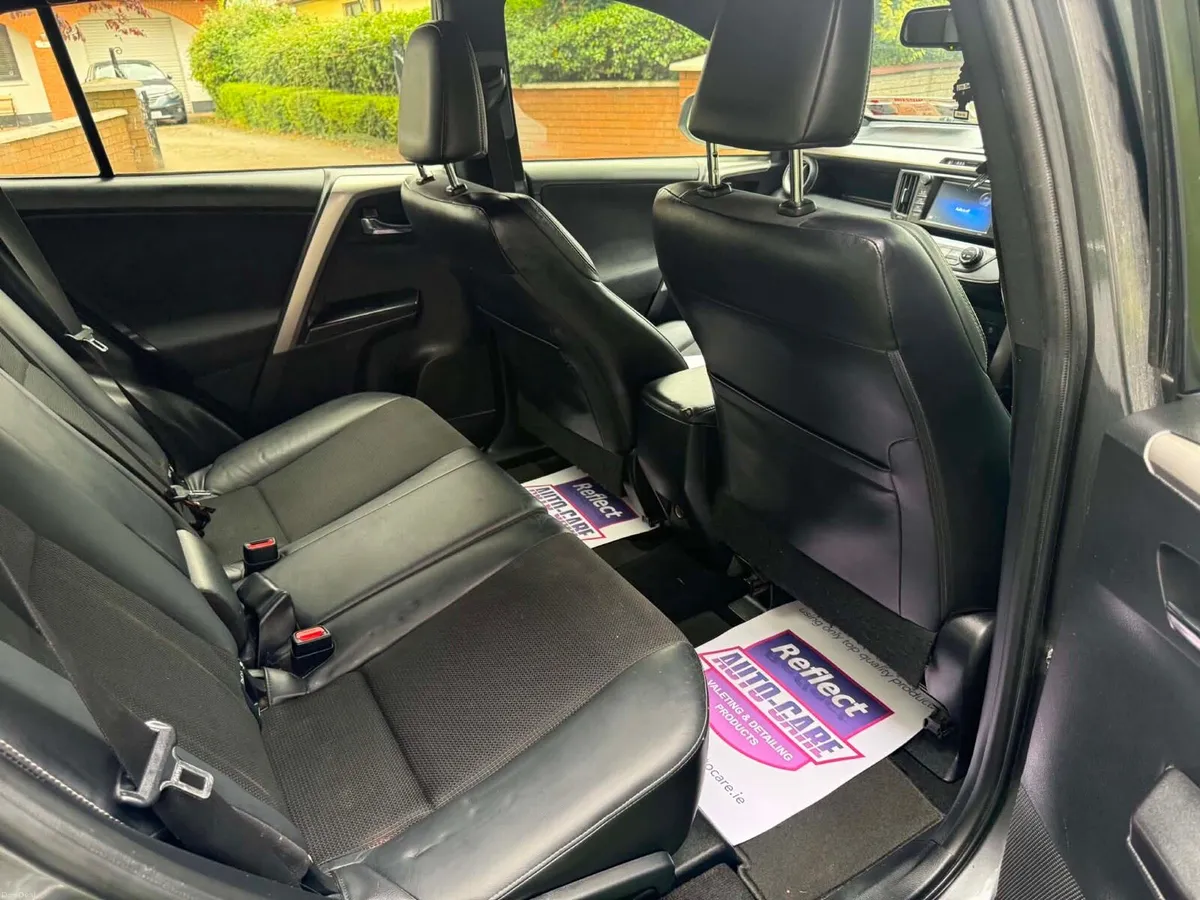 2016 Toyota rav4 nct 07/27 - Image 5