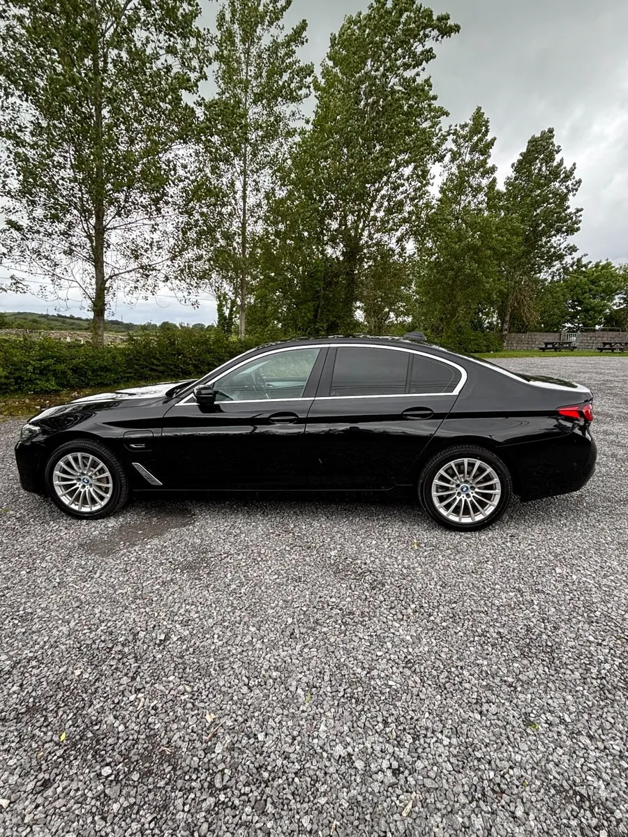 2022 BMW 530e Facelift | Full BMW History | - Image 3