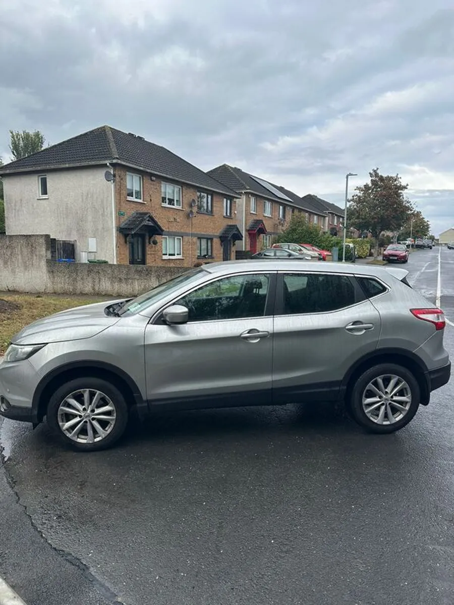 2014 Nissan Qashqai - Image 2